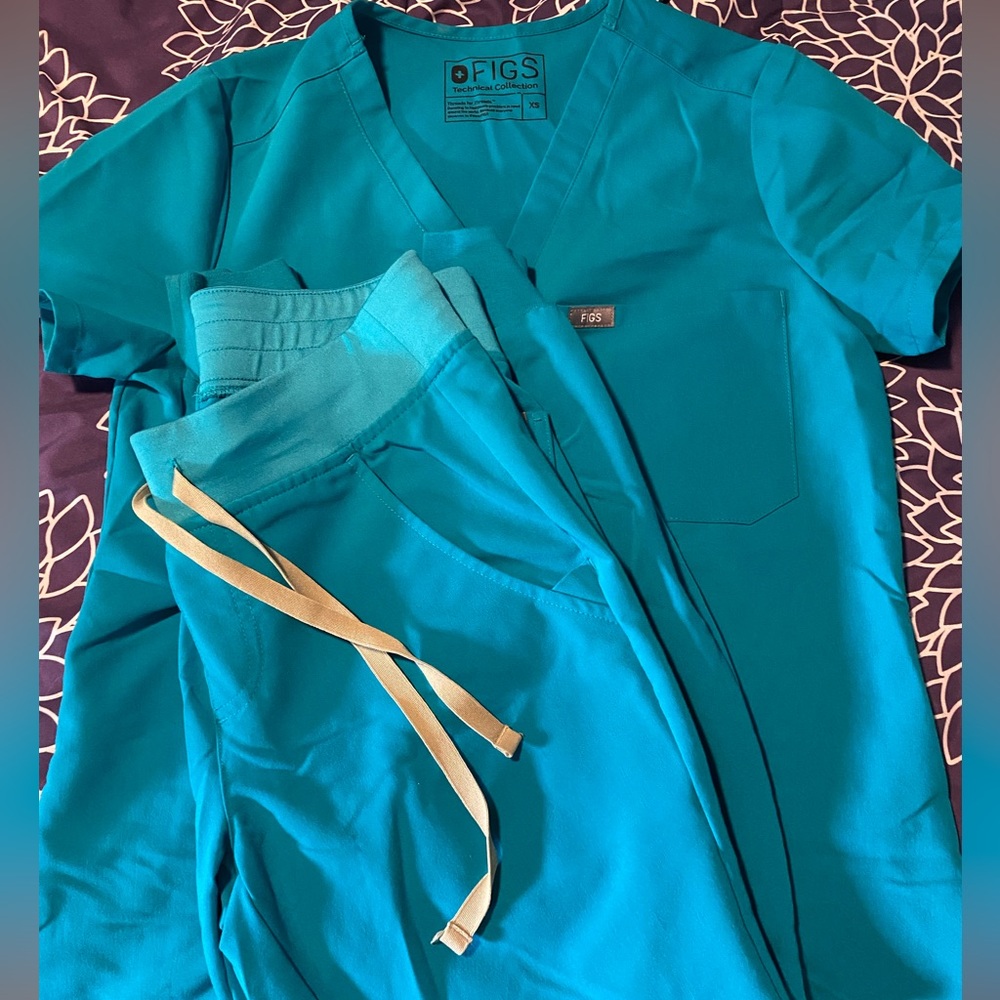 Figs teal scrub set XS/XSP